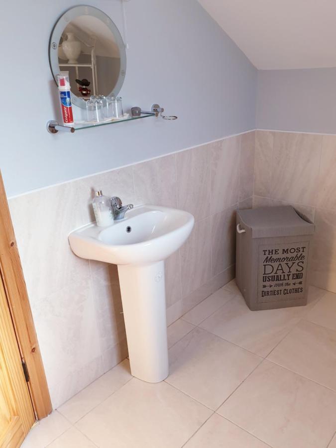 Nellies Cottage B&B Kilcogy Екстер'єр фото